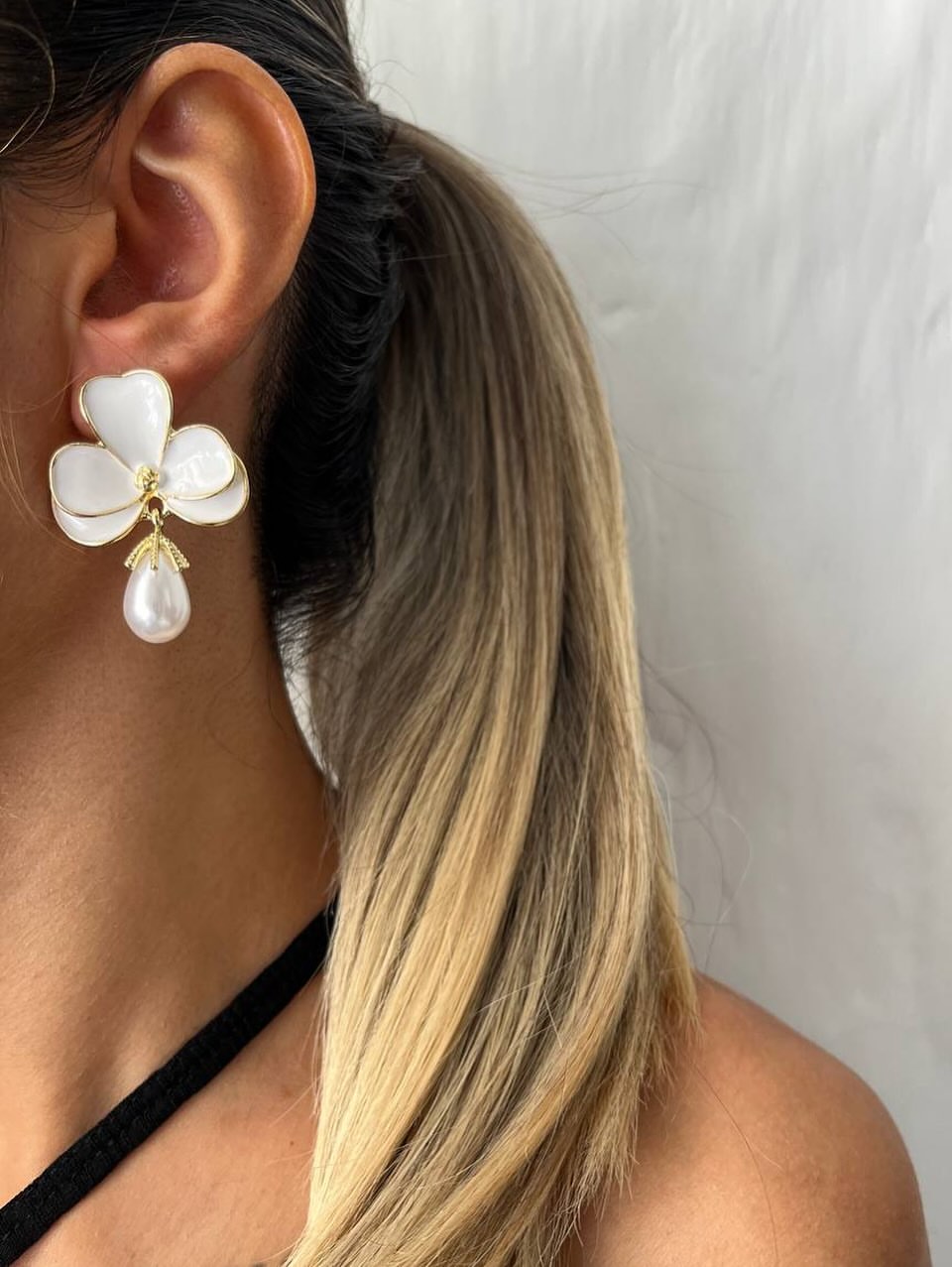 گوشواره طرح گل مروادیدی