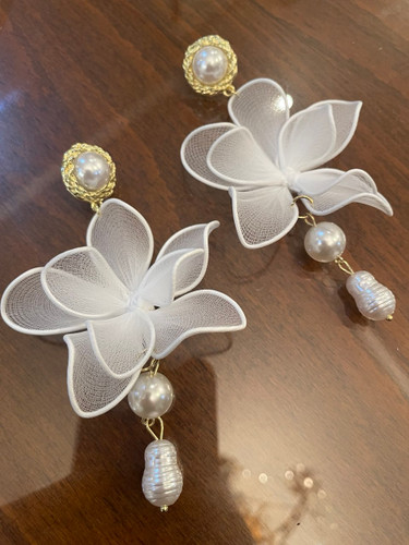 گوشواره گل سفید مرواریدی